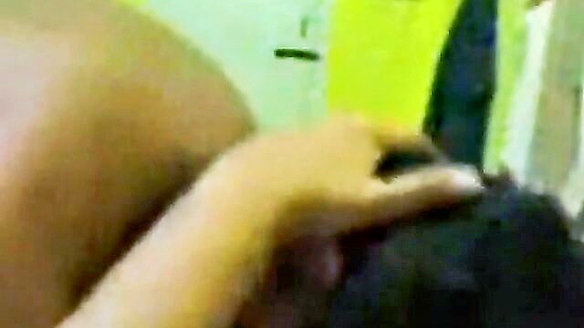 horny secretary in bed : Indian Hidden Cams