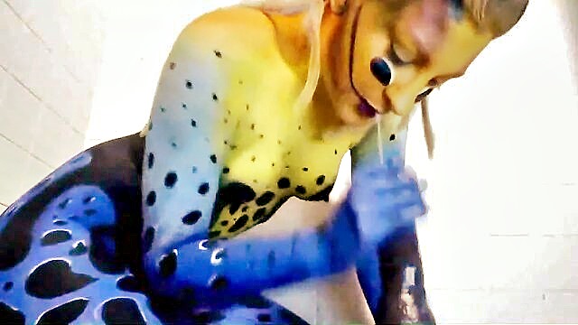 solo, dildo, cosplay - cosplay babe deepthroat