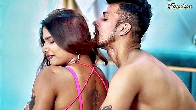 bhabhi sex video : FapHouse