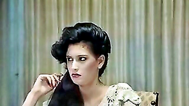 brunette milf gives head : The Classic Porn