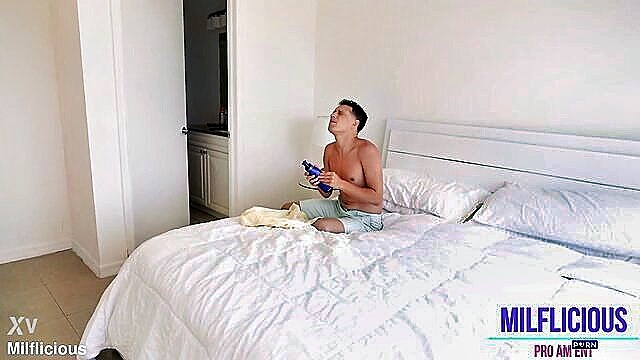 Sarai Minx, JohnnyLovesU - sarai minx big tits