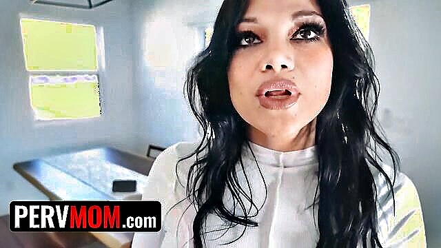 milf stepmom, big ass, best blowjob - stepmom gives best blowjob