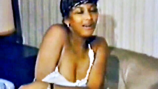 hairy pussy xx video : Wara Film