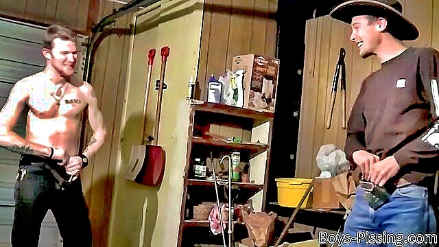 cumshot, boyspissing, boys pissing - ty frost gay piss