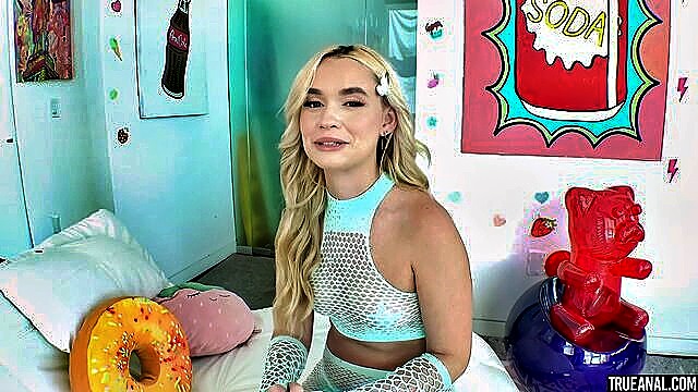blonde, bubble butt, small boobs - blonde deepthroat anal