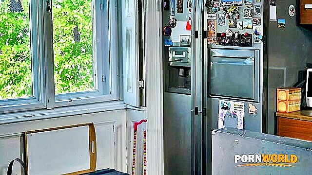 Emily Belle - emily belle solo play