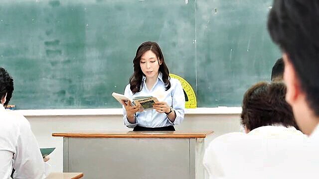 Yuuko Shiraki - married teacher yuko shiraki gets cream pied and humiliated in intense class Jukujosukidesu