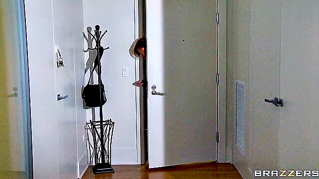 Jodi Taylor, Keiran Lee - jodi taylor cumshot Brazzers