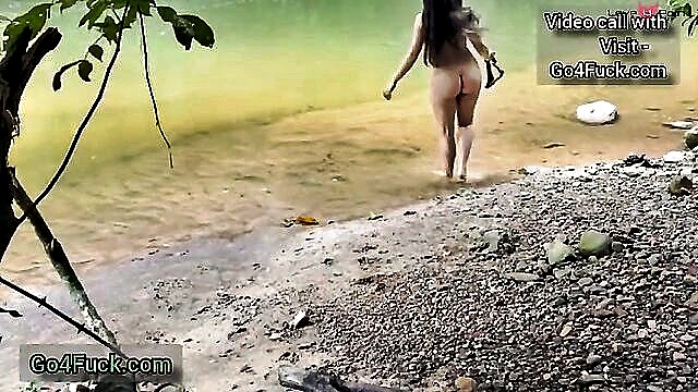 Sex - indian couple outdoor sex