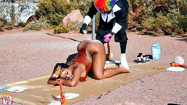 xxxsexcom   grandmas naughty turkey play with horny clown : Gibby The Clown