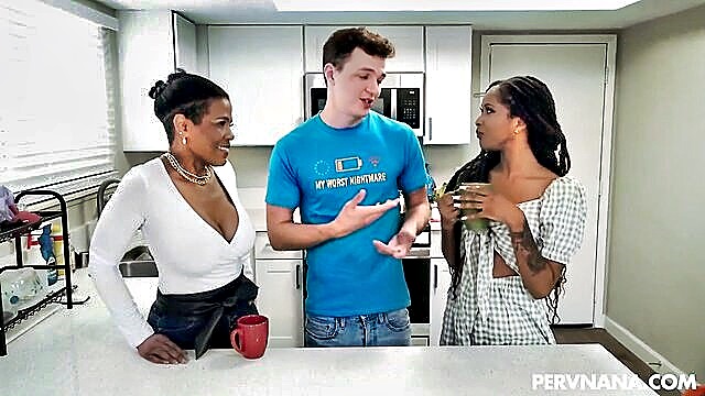 Cali Sweets, NANA - cali sweets and raven swallowz threesome