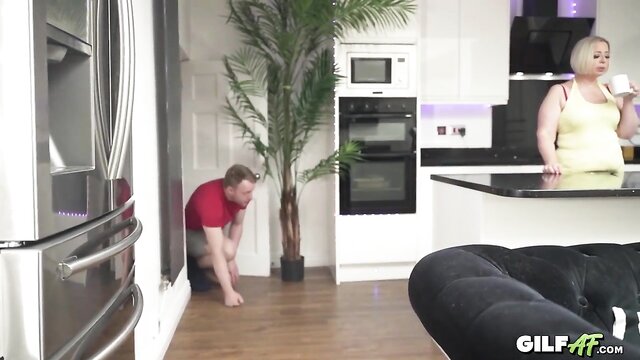 hardcore, cumshots, bossy - my boss gets a facial