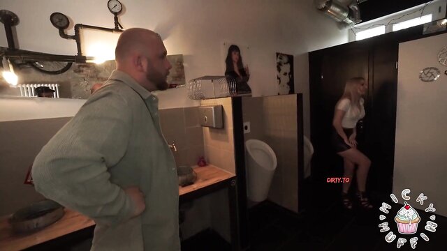 Micky_Muffin - micky muffin pov