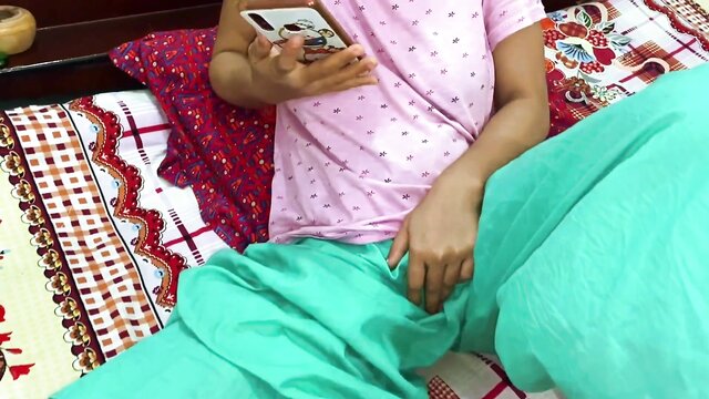 Mimvideos67, Rajvi67 - double blowjob with a hotwife twist Riyabowdi