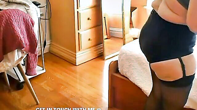milf, gilf, granny - mature squirting orgasm