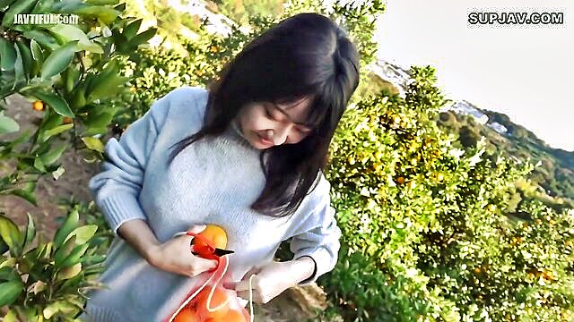 beautiful big, big breast, eat her - big breasted heroine