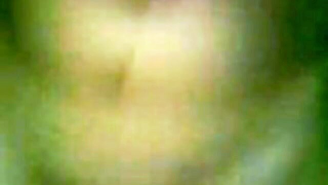 sensual indian babe gives head : Indian Hidden Cams