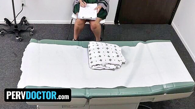 crystal chase naughty doctor : Team Skeet