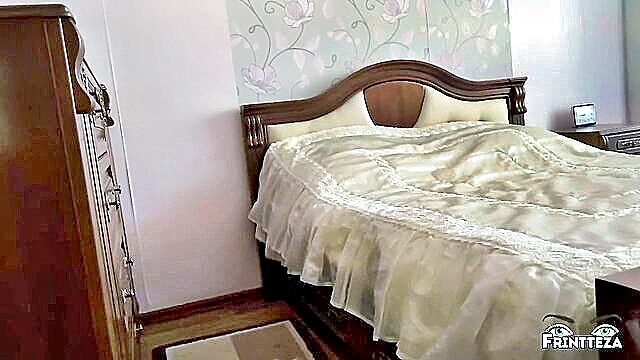 hot stepmom blows and fucks : Frintteza