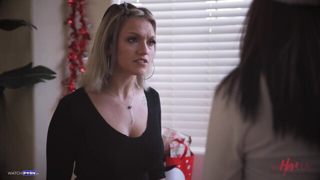 Gracie Gates, Jade Valentine - gracie gates lesbian christmas