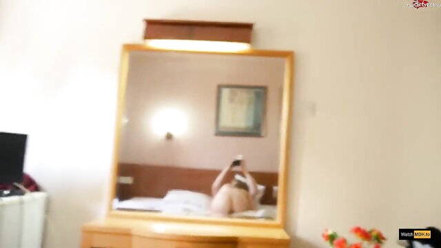 youngcouple9598 - youngcouple9598 hotel room