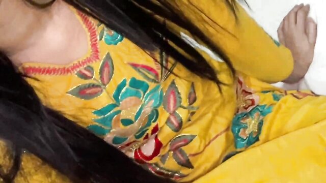 naughty america, reality, homemade - punjabi moti gand wali mom