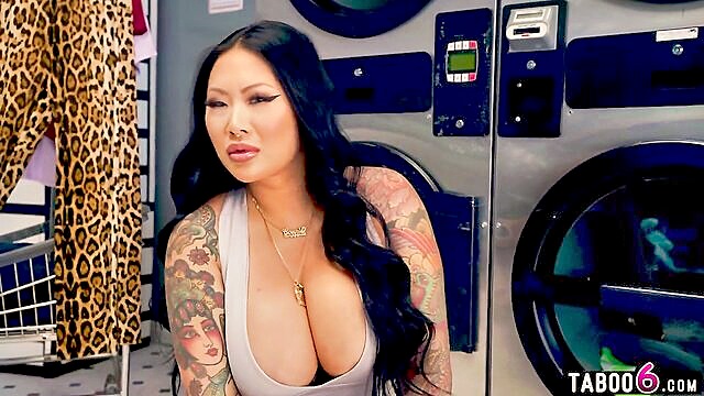 Ellie Nova, Lina Love, Cherie Deville, LaSirena69, Natasha Nice, Eva Maxim, Hailey Rose, Connie Perignon - tranny titty fuck Brazzers