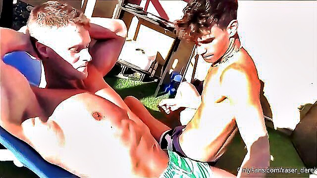 jerking, wanking, hunk - hot gay wanking scene
