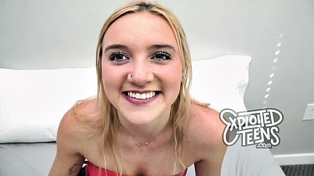 amateur, blonde, blowjob - pov blonde teen sex