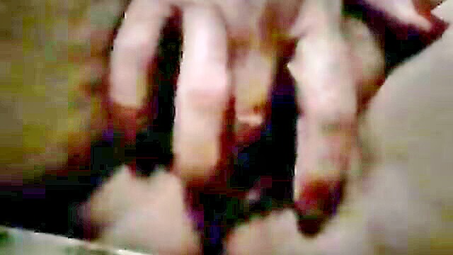 closed pussy, girl pussy, close up pussy masturbation - mature pussy rub   close up hd video