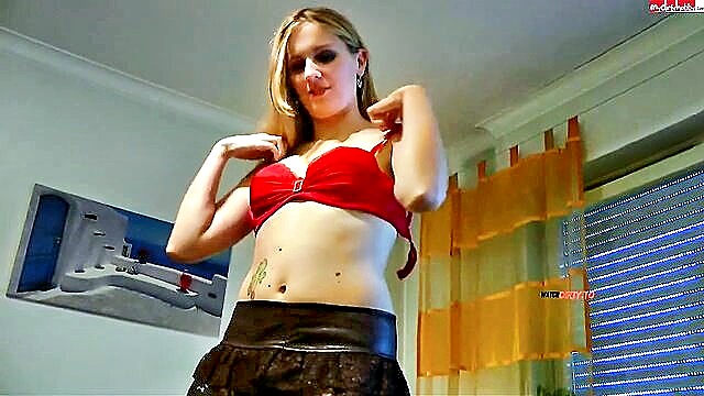Jessie21 - stiefbruder porno