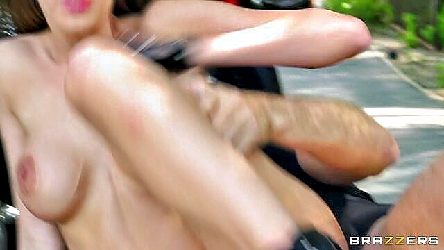 bodybuilder, boots, ass lick - kortney kane porn video