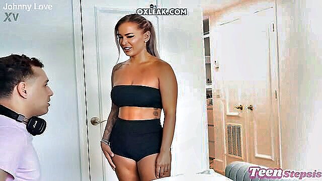 Hayley Davies - hot stepsis caught Hard X