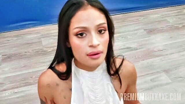 latina, deepthroat, swallow - breiny zoe bukkake