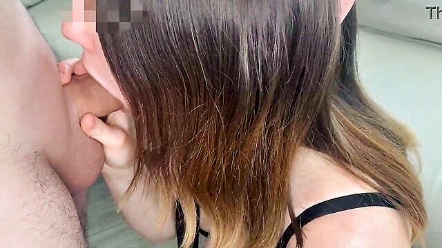 naughty amateur teen cries after getting a creampie without permission : De Lora