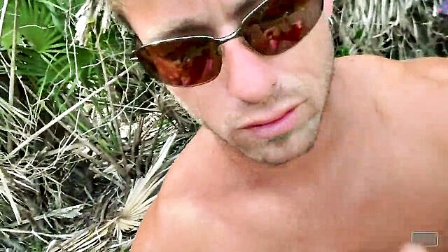 e bs big cock and female orgasm in beach voyeur video : Sparks Go Wild