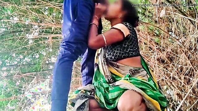 Indian Chudai, Desi Bhabhi Ki Chudai - indian village auntys wild sex captured in hd IndianXmitra