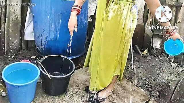 House wife, Anita yadav - desi girl anita yadavs steamy outdoor bathing with hot big boobs Anita yadav