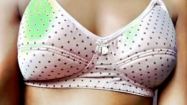 Sensual Indian girl shares her wild side in homemade XxxVideo.com clip, showcasing her natural beauty and passion.