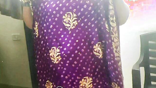Notty_samaiya - desi sex   hot desi indian seduces boss in hd Notty_samaiya