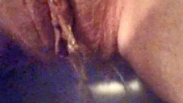 Moonbaby - sexvideos hot wifes homemade peeing video   first time Moonbaby