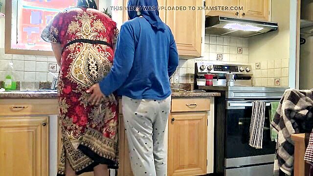 Muslim Girl, Souzan Halabi - arab lesbian couple france Souzan Halabi
