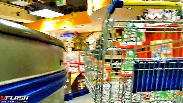 xxx short flash at store   amateur porn video : erwin_denesik