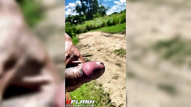 masturbating in public in front of a cuban hottie  amateur porn video : hildegard94