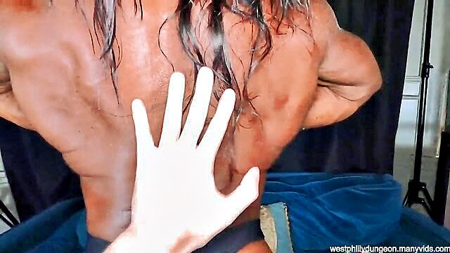 Ruby Muscle - new sex videos with ruby muscle in a bdsm encounter Westphillydungeon