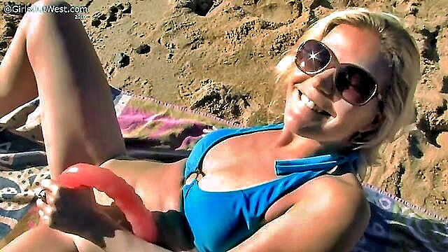 Sunny Day, Sunny - carolinas sunny beach adventure a public pleasure journey