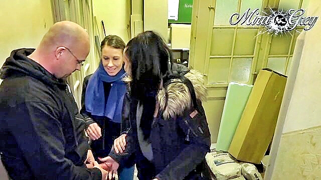 Mira Grey - geile nachbarin hd   mira greys huge facial