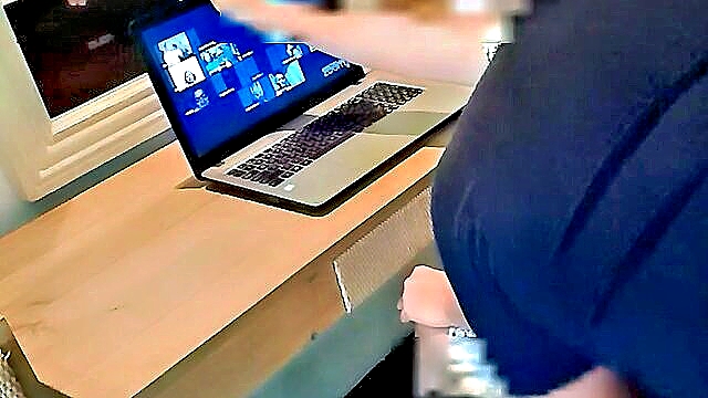 filipina girlfriend teased by boyfriend during zoom meeting   new viral video : Bang