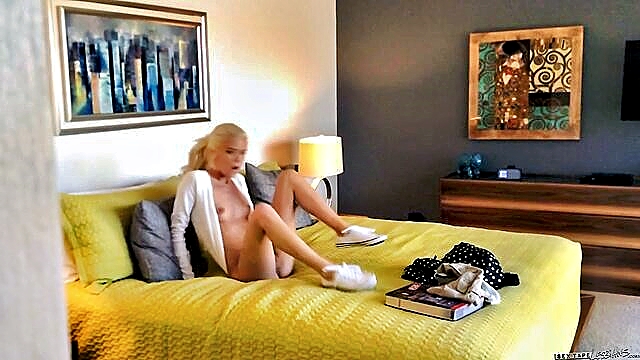 Dakota James, Halle Von - dakota james and halle von engage in steamy masturbation in hd