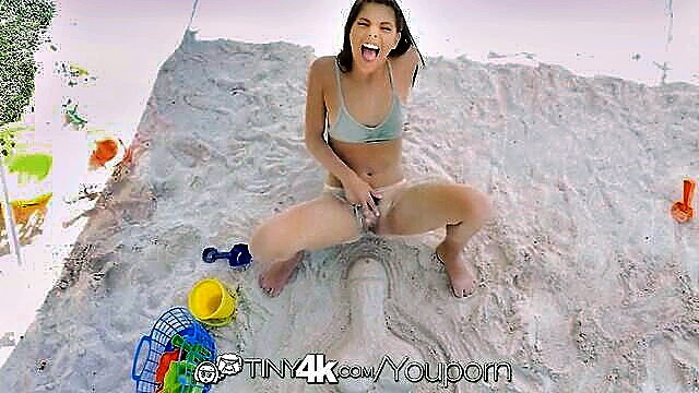 sensual gina valentinas sandcastle joy leads to oral pleasure pornvideos : Tiny 4K
